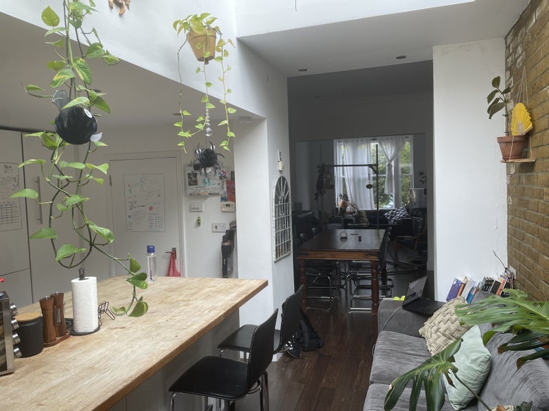 Room Romilly Road in Greater London