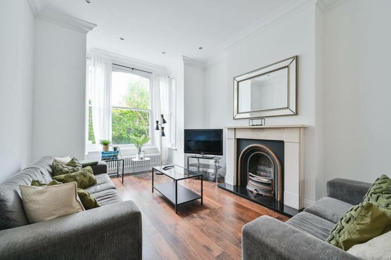 Room Romilly Road in Greater London