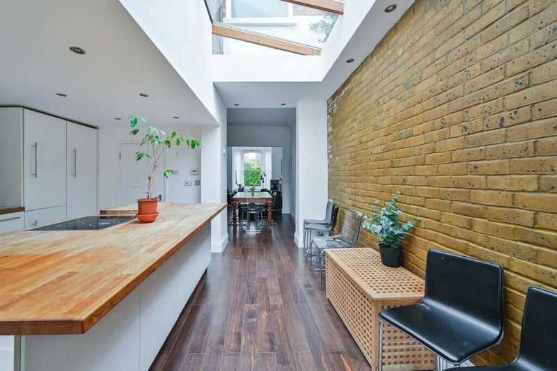 Room Romilly Road in Greater London
