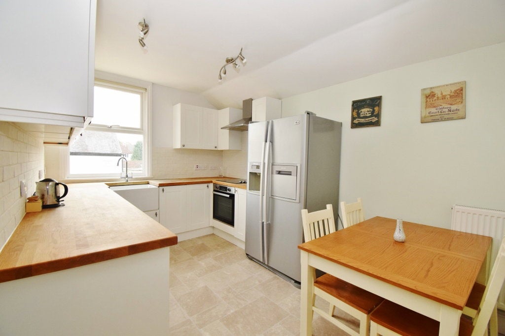 Flat Albert Yard in Greater London