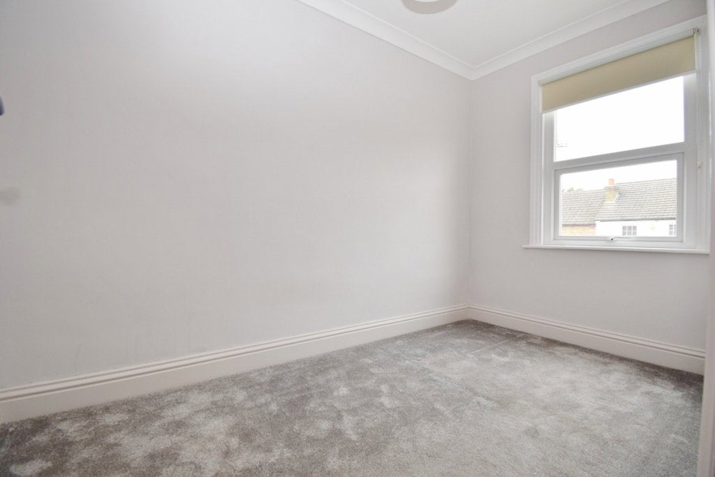 Flat Albert Yard in Greater London