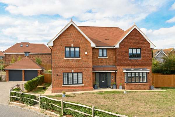 House Holme Hill in Basingstoke and Deane