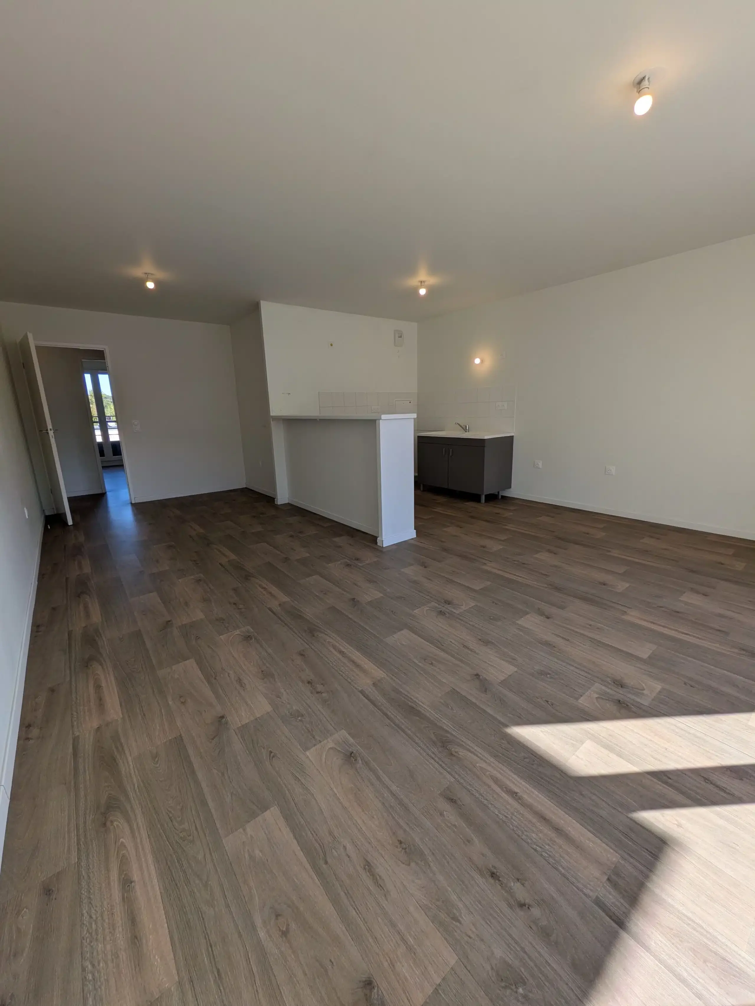 Flat Place Pierre Semard in Montereau-Fault-Yonne