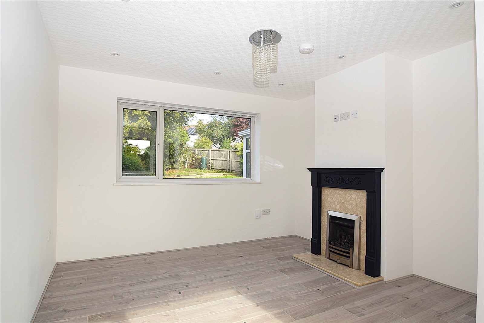 House Loders Green in Eastfield