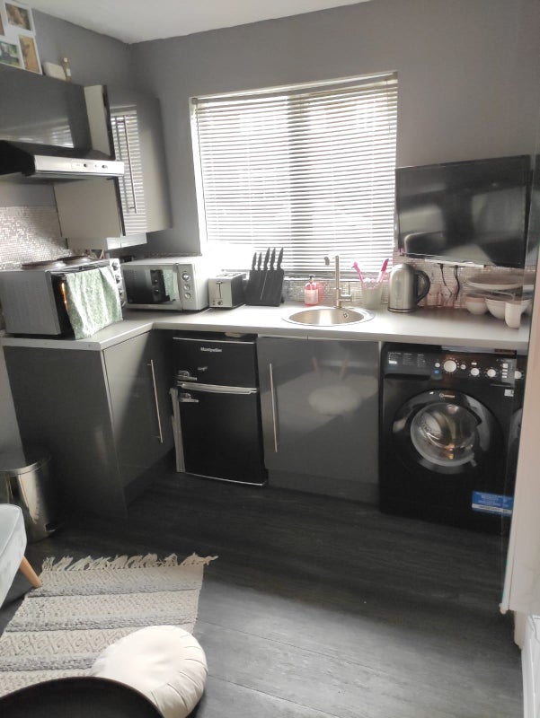 Room Babington Road in Greater London