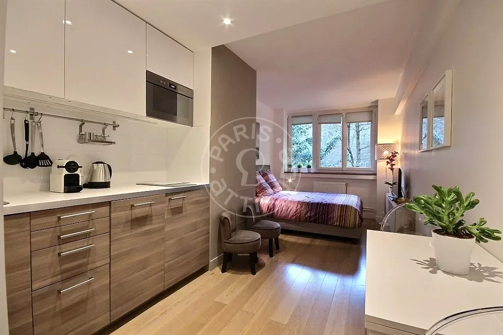 Appartement Rue du Cherche-Midi à Paris