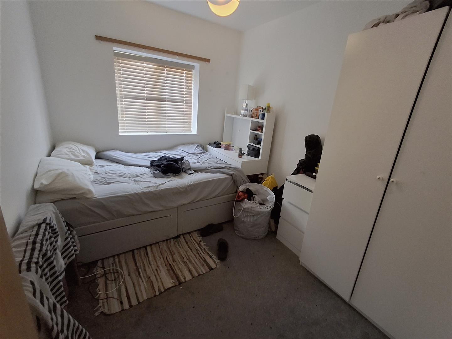 Room Miskin Street in Cardiff