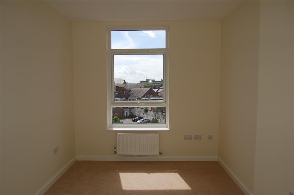 Flat Park Street in Ashford
