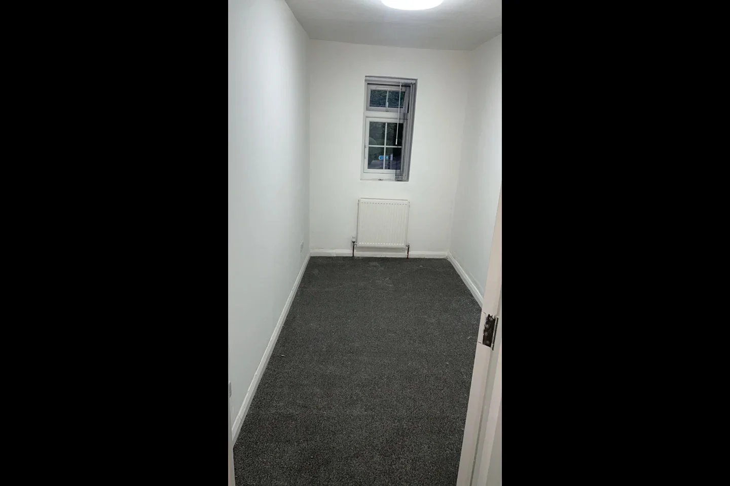Flat Osborne Street in Slough