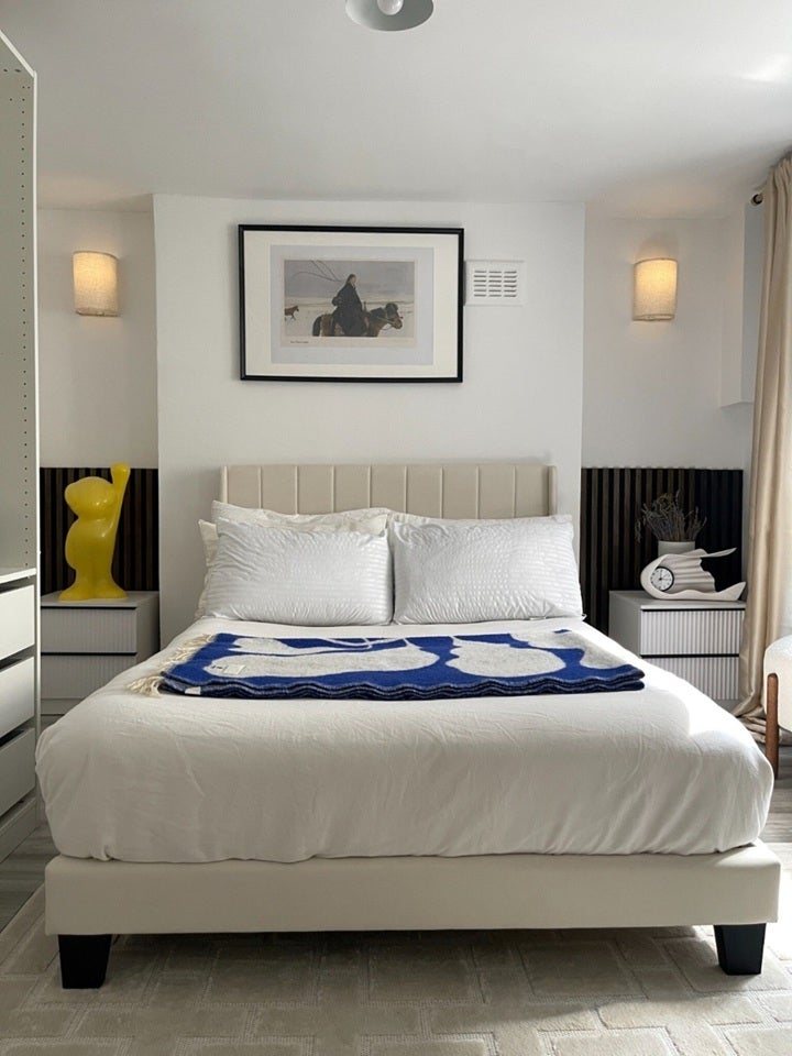 Flat Eversholt Street in Greater London