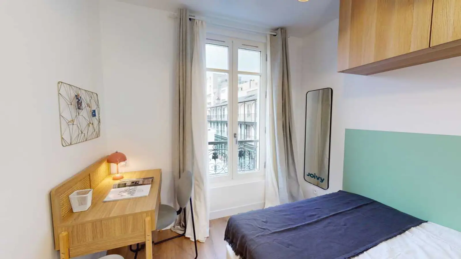 Appartement Rue du Chalet à Paris