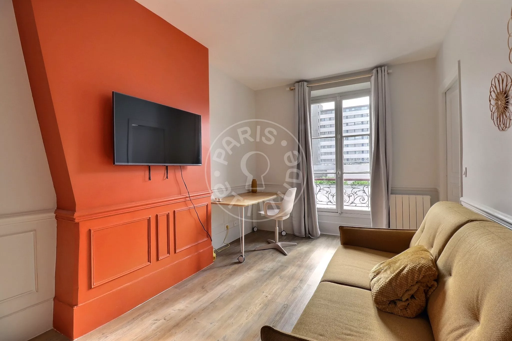 Appartement Rue Crozatier à Paris
