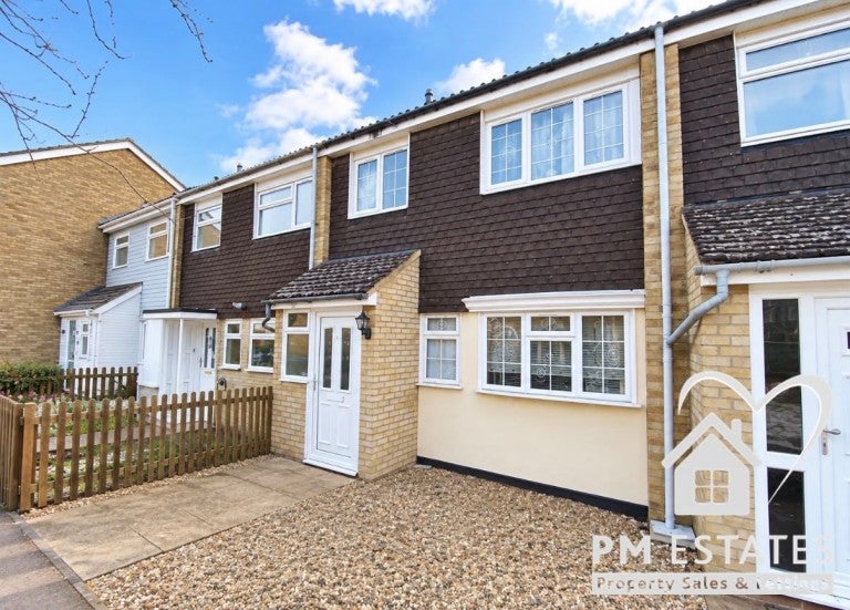 House Northolt Avenue in East Hertfordshire