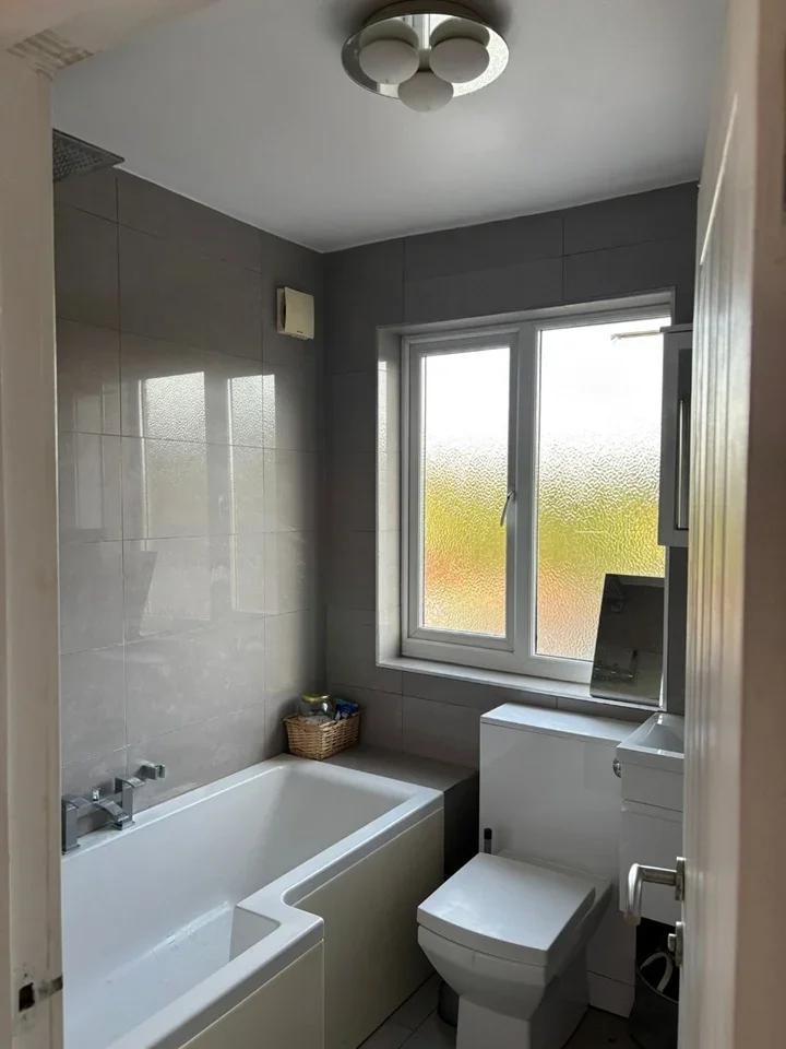 Room Frederick Road in Greater London