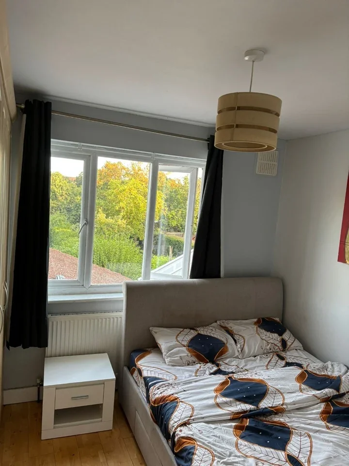 Room Frederick Road in Greater London