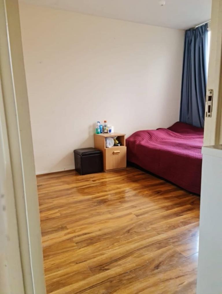Room Pickwick Mews in Greater London