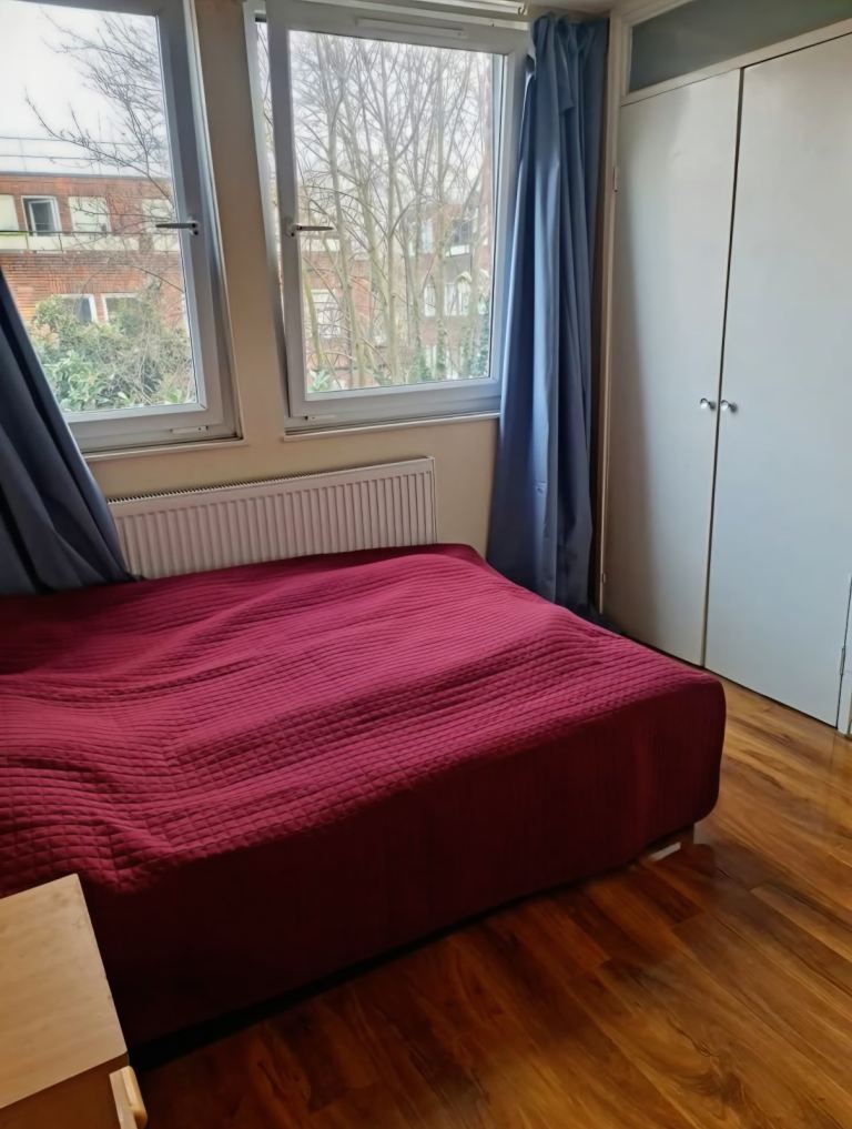 Room Pickwick Mews in Greater London
