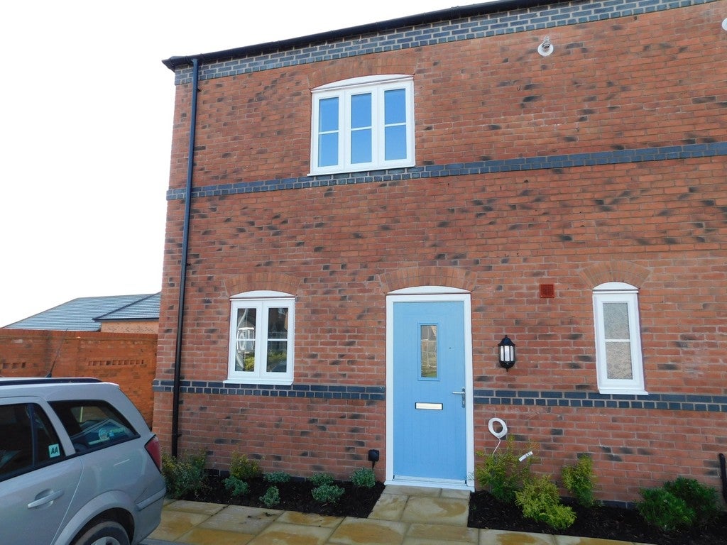House Iris Court in Reading