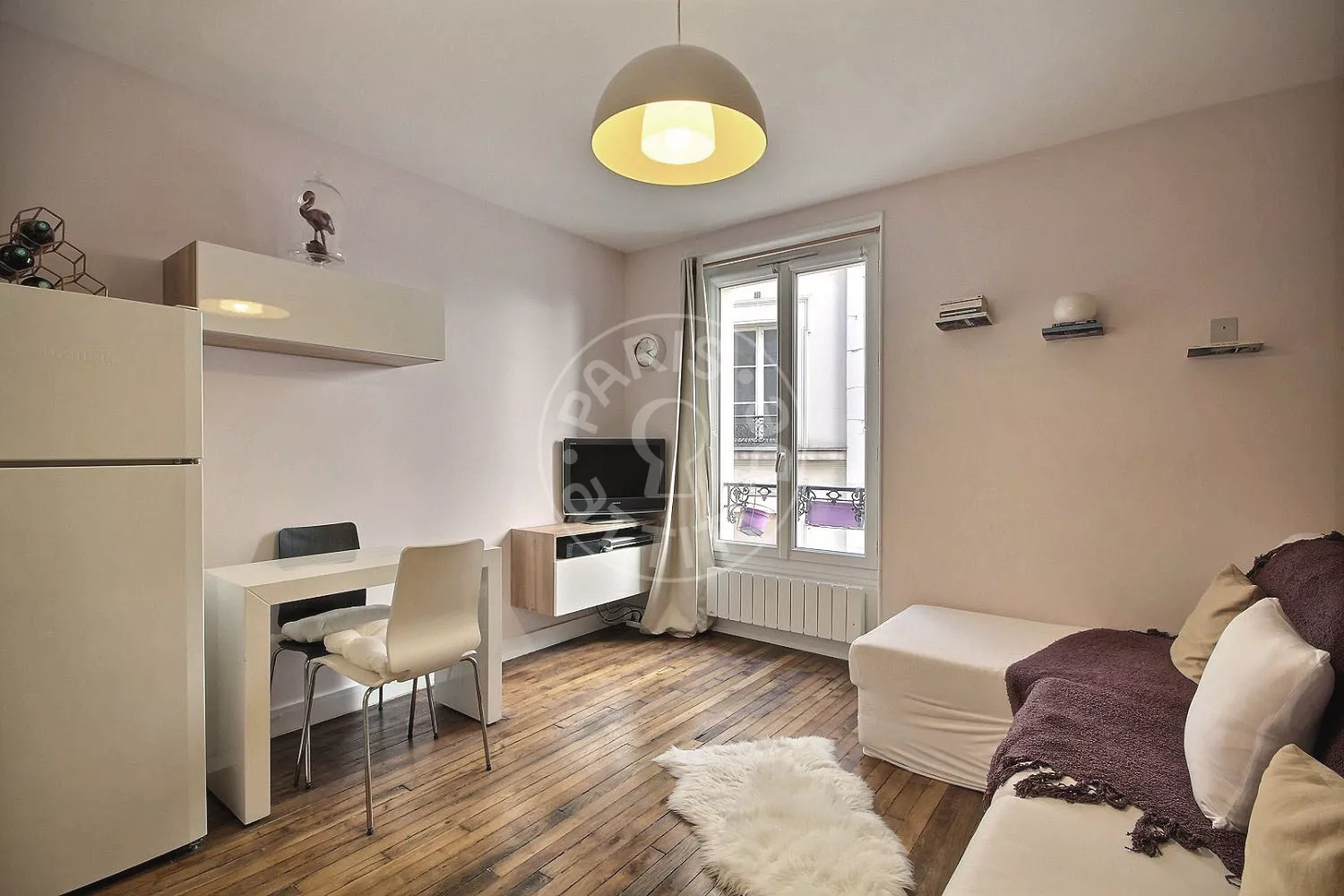 Flat Rue Saint-Dominique in Paris