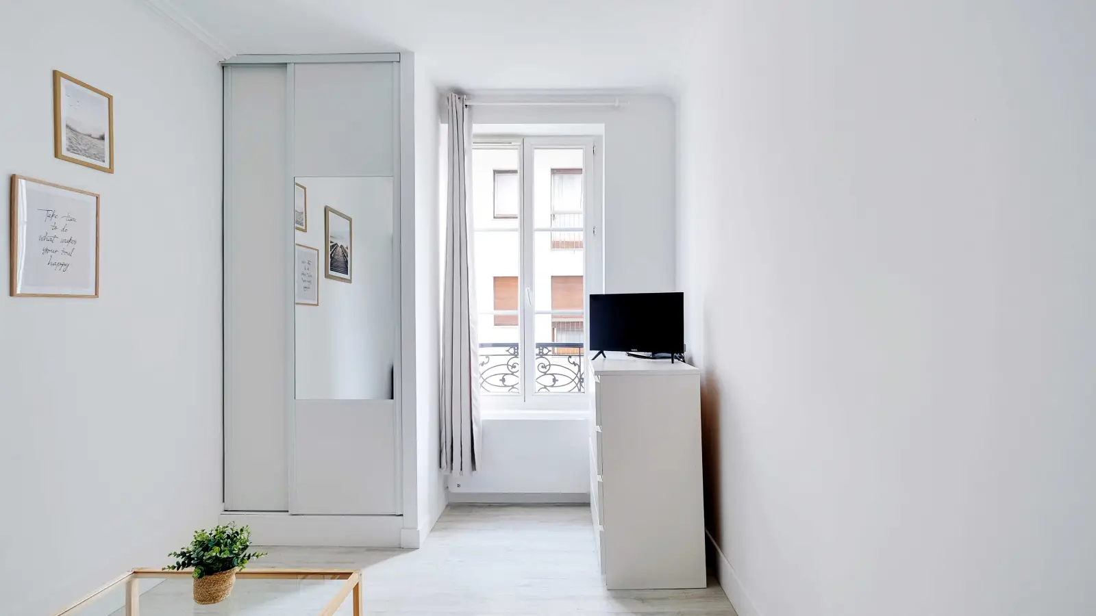 Flat Rue Étex in Paris