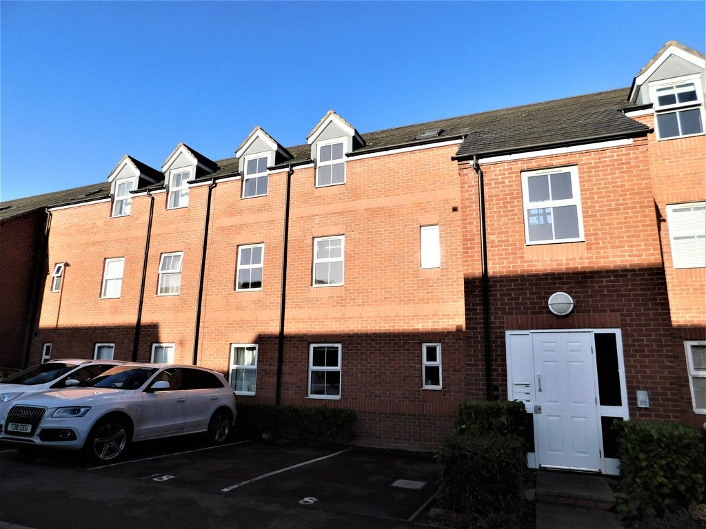 Flat Oak Crescent in North West Leicestershire