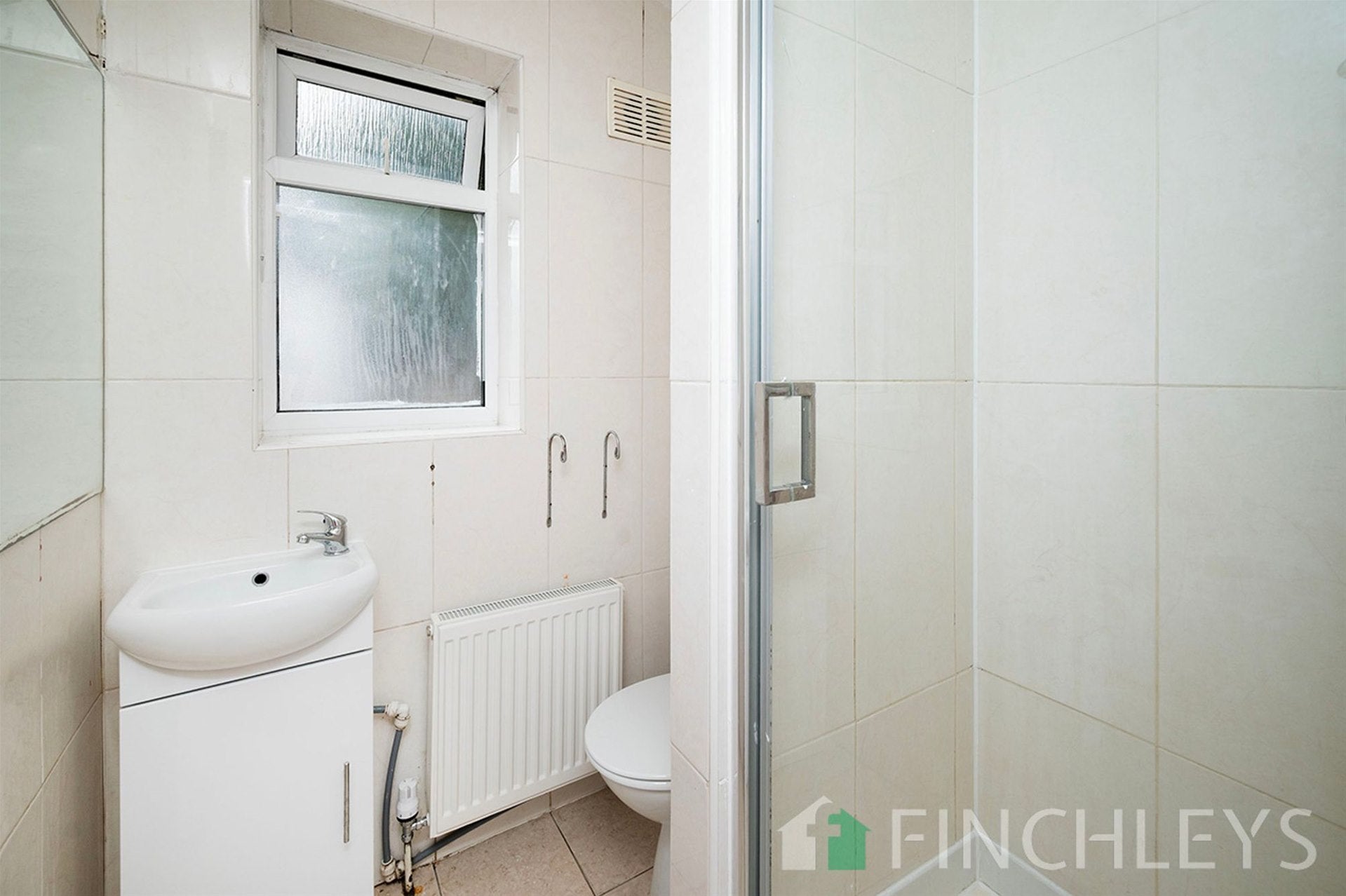 Flat Park Cottages in Greater London