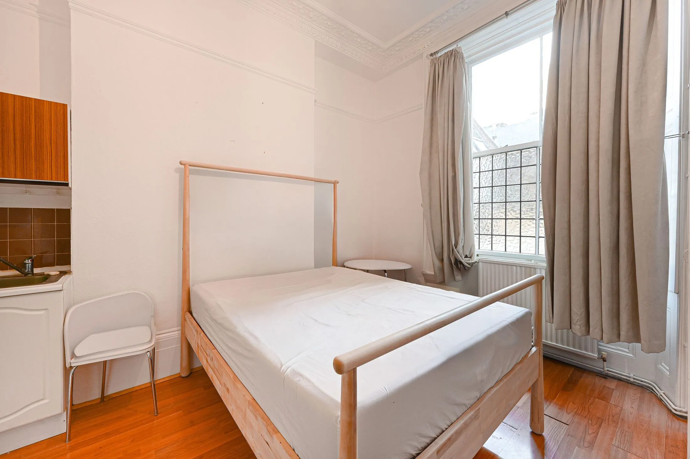 Flat Elvaston Place in Greater London