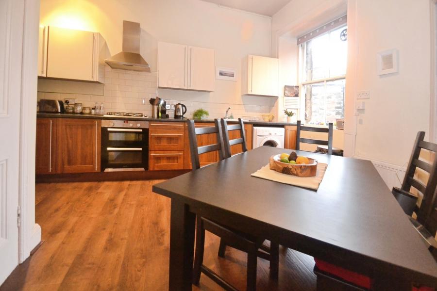 Flat Comiston Road in City of Edinburgh
