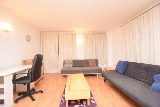 Flat Fitzwilliam Street in Sheffield