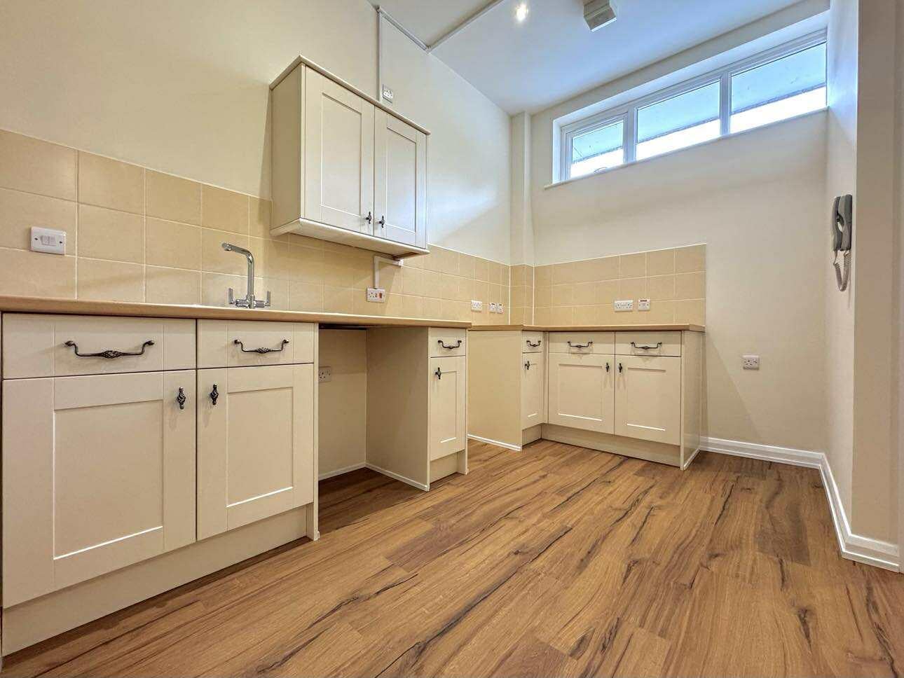 Flat Rowner Road in Gosport