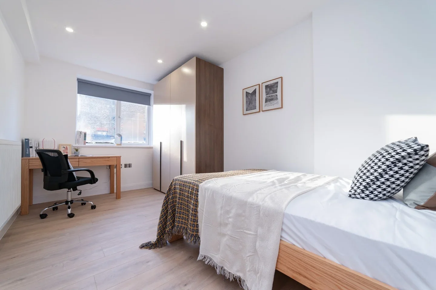 Room Miles Road in Epsom and Ewell