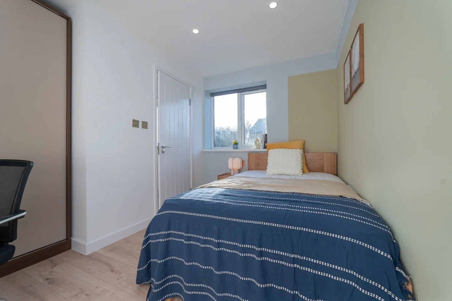 Room Miles Road in Epsom and Ewell