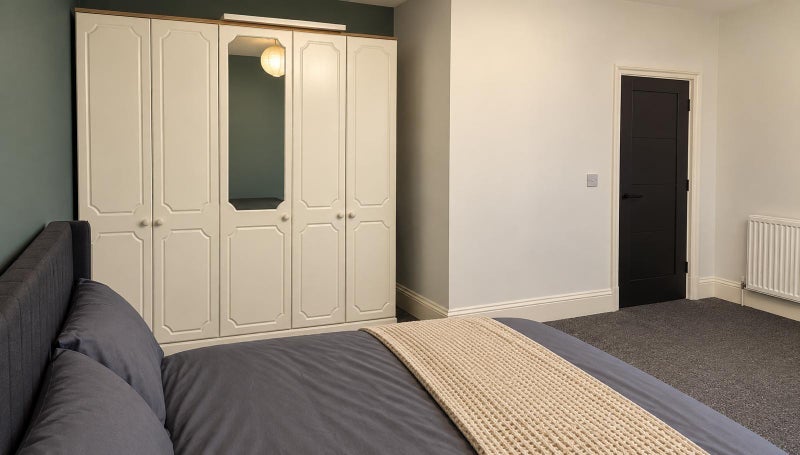 Room Southfield Road in Middlesbrough
