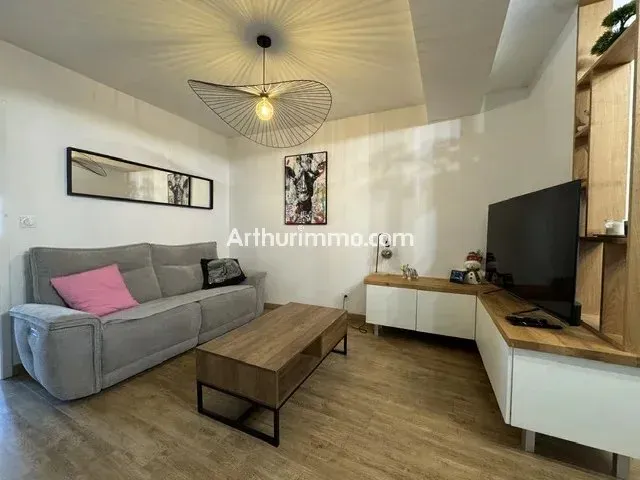 Flat Rue Jean Jaurès in Lons-le-Saunier