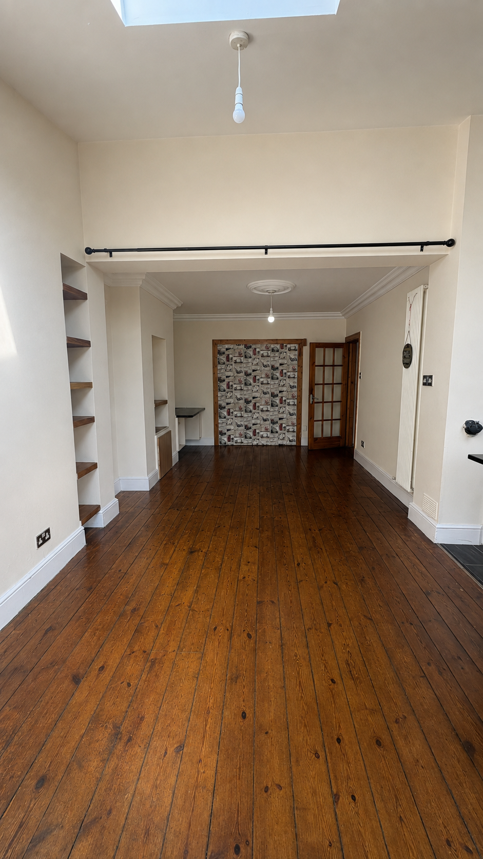 House Roxy Avenue in Greater London