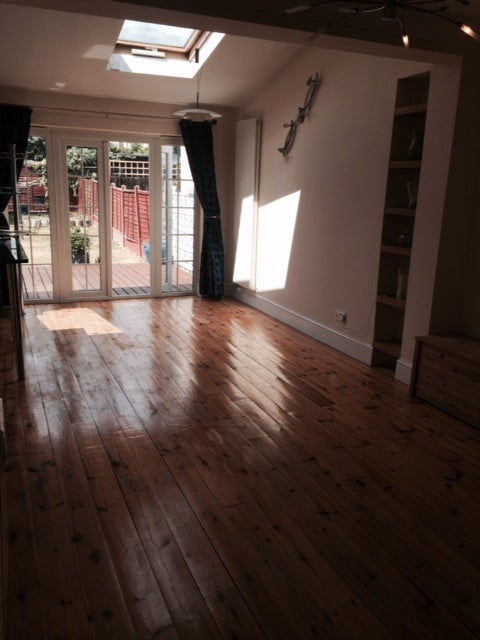 House Roxy Avenue in Greater London