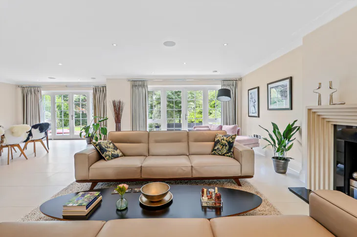 House Godolphin Road in Elmbridge
