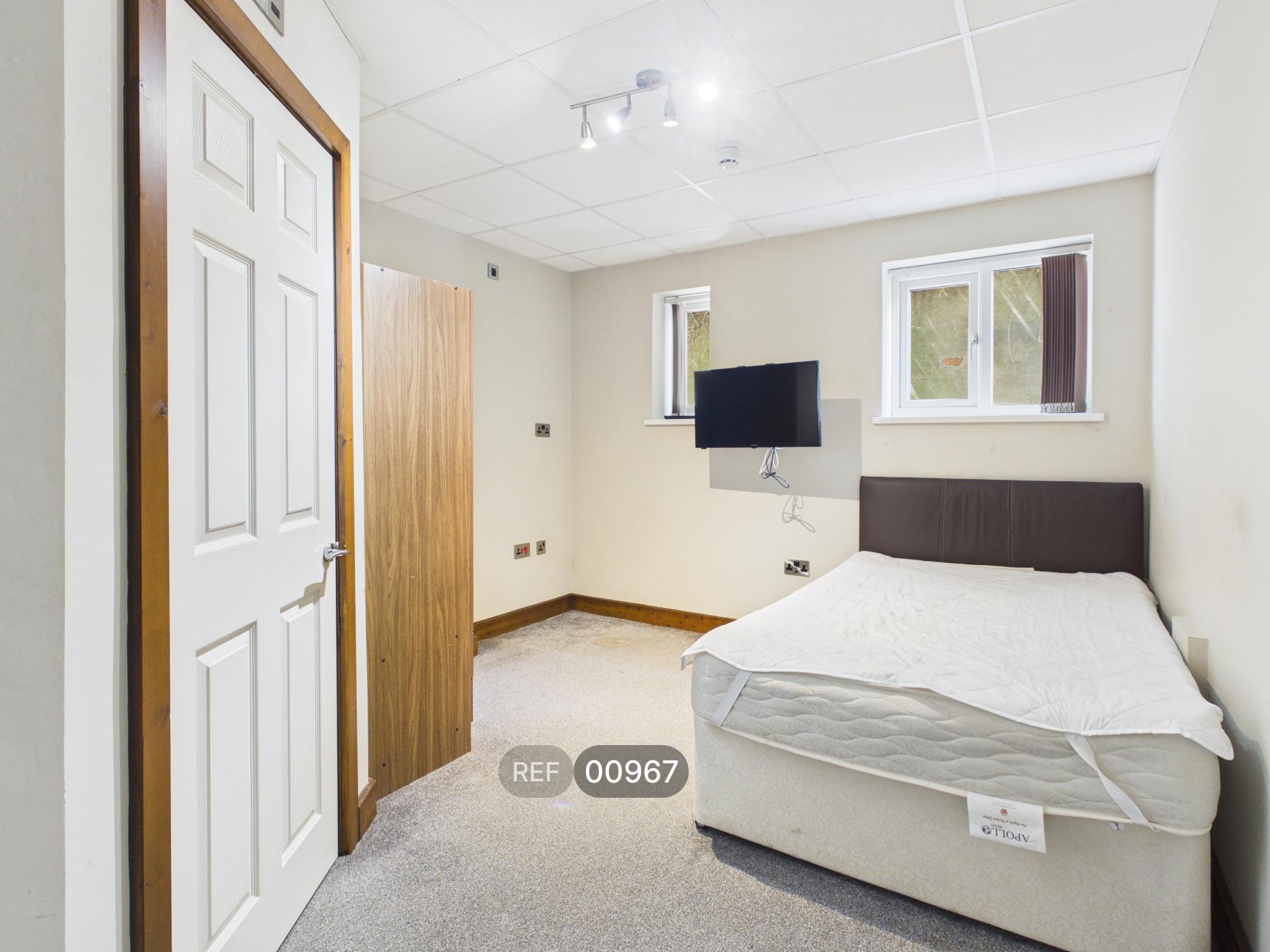 Room Anlaby Road in Hull