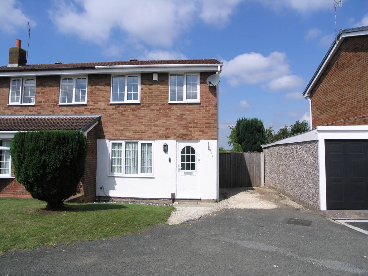 House Bewlay Close in Stourbridge