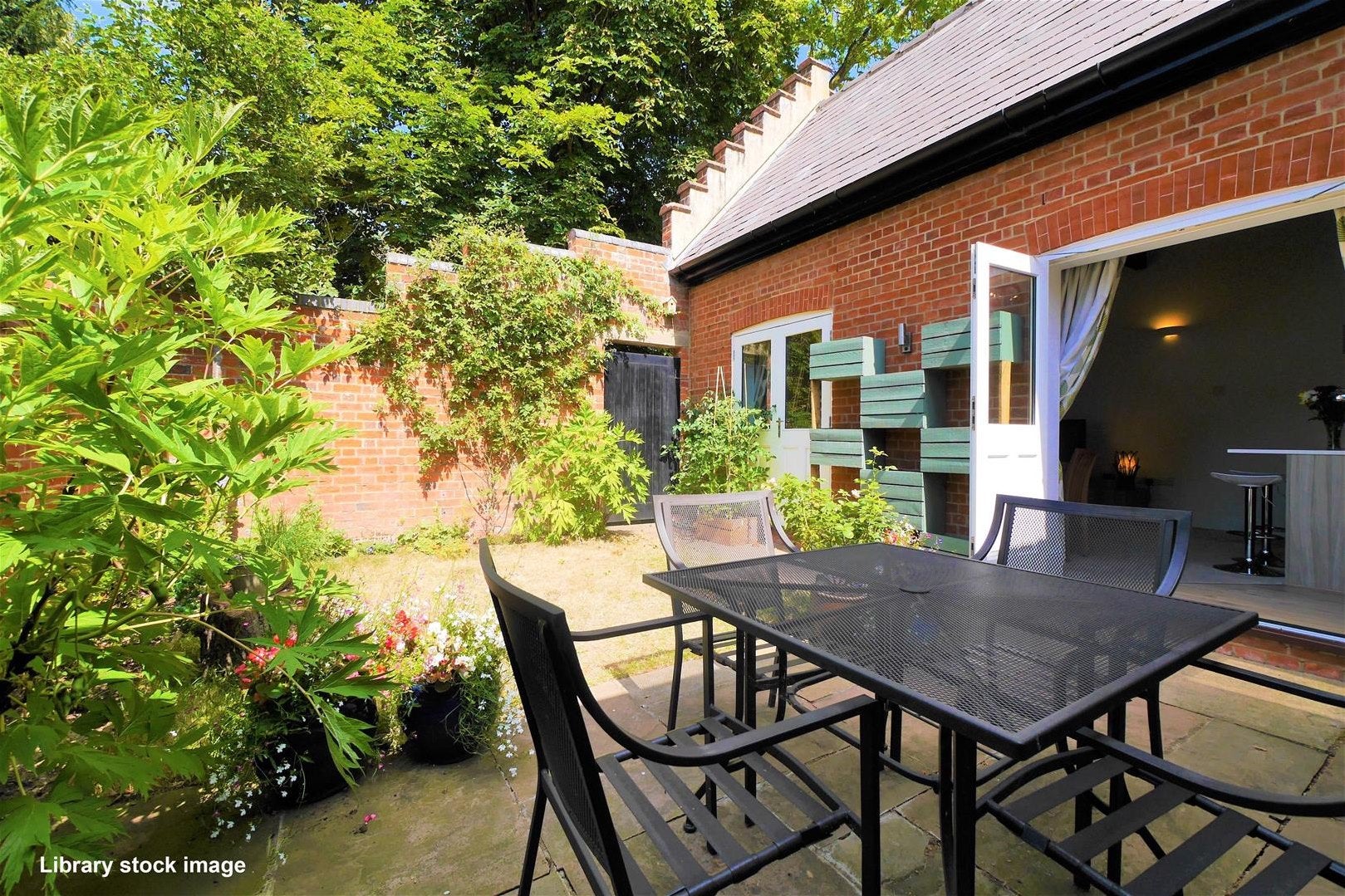 Flat Howell Court in South Oxfordshire