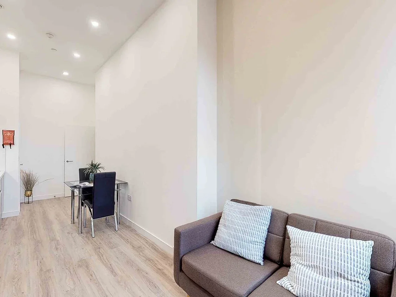 Flat Furnival Gate in Sheffield
