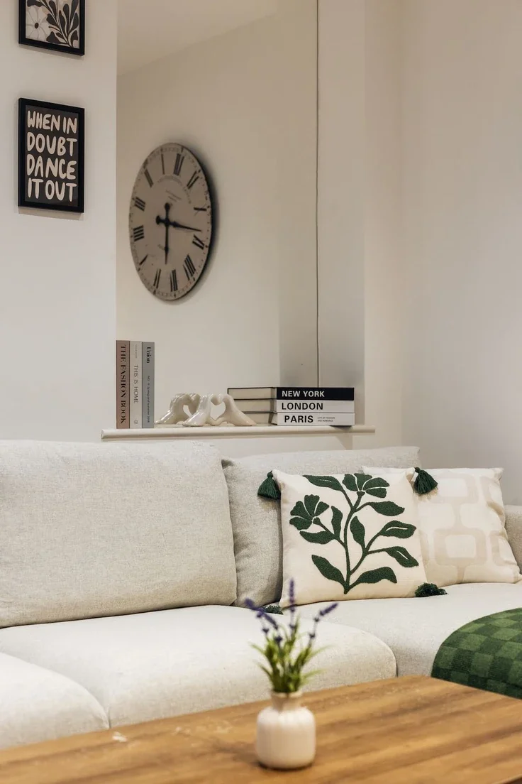 Flat Great Titchfield Street in City of Westminster