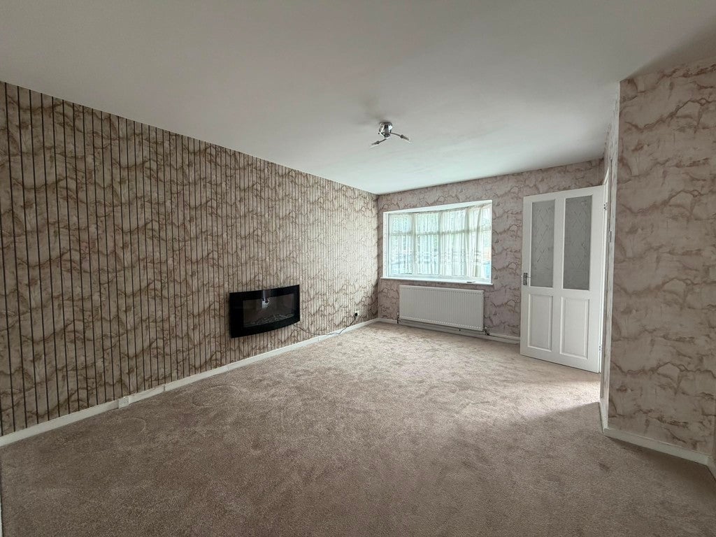 House Walcot Drive in Sandwell