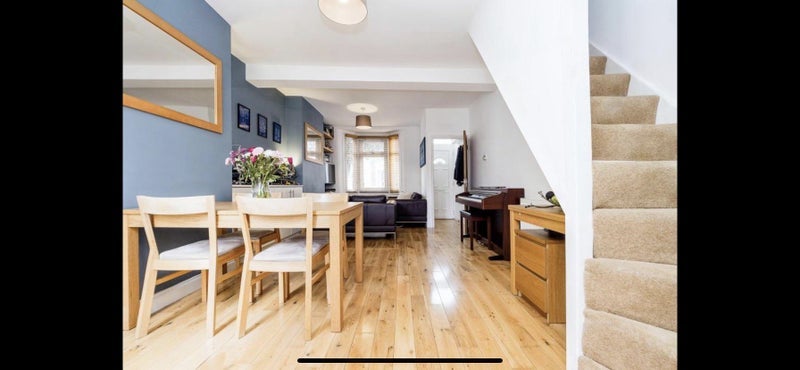 Room Tennyson Road in Greater London