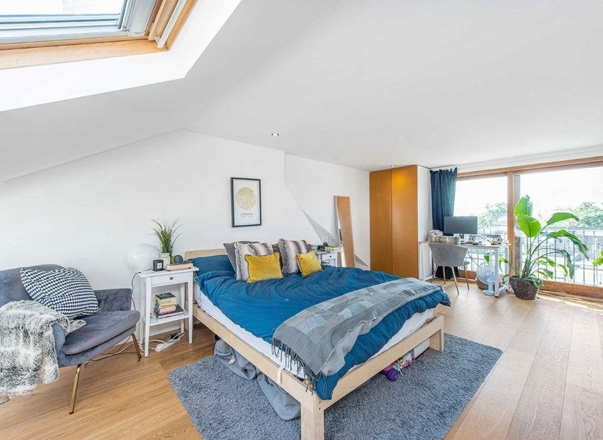 House Pember Road in Greater London
