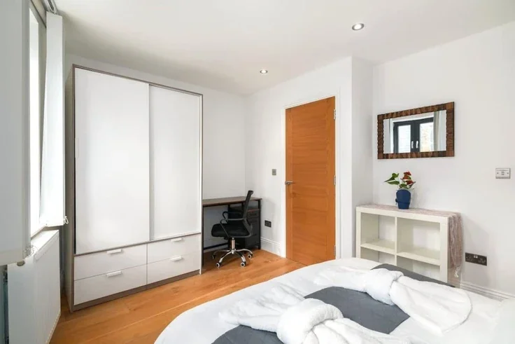 Flat Granby Street in Greater London