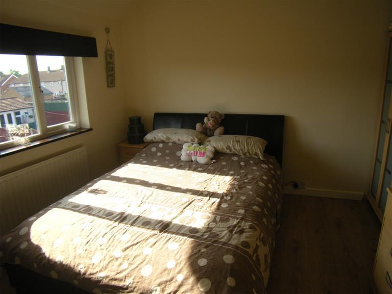 House Dalroy Close in South Ockendon