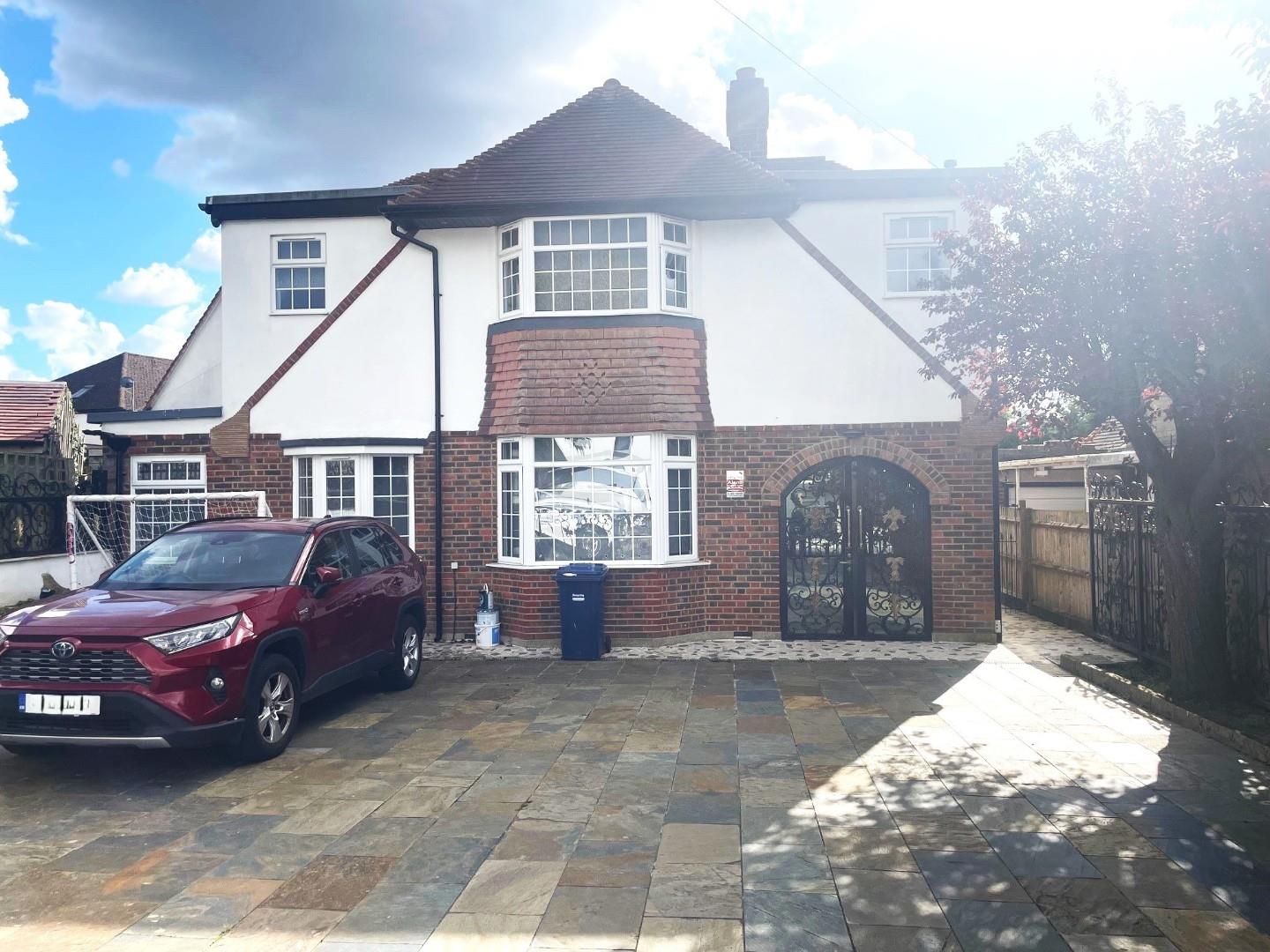 House Croft Close in Greater London