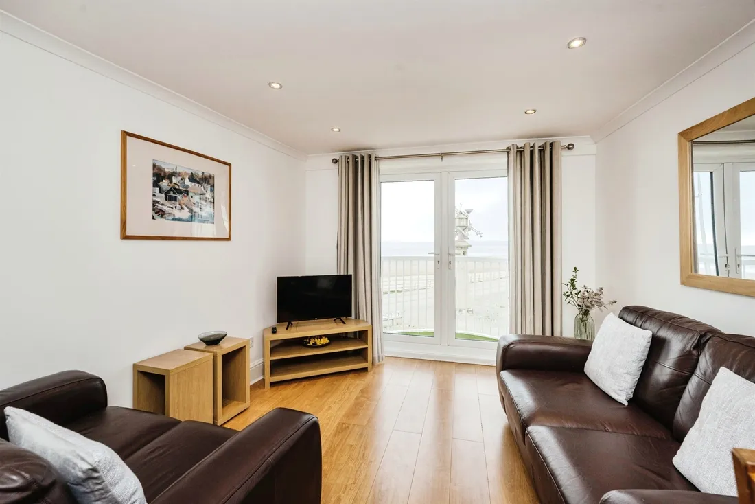 Flat Patagonia Walk in Swansea