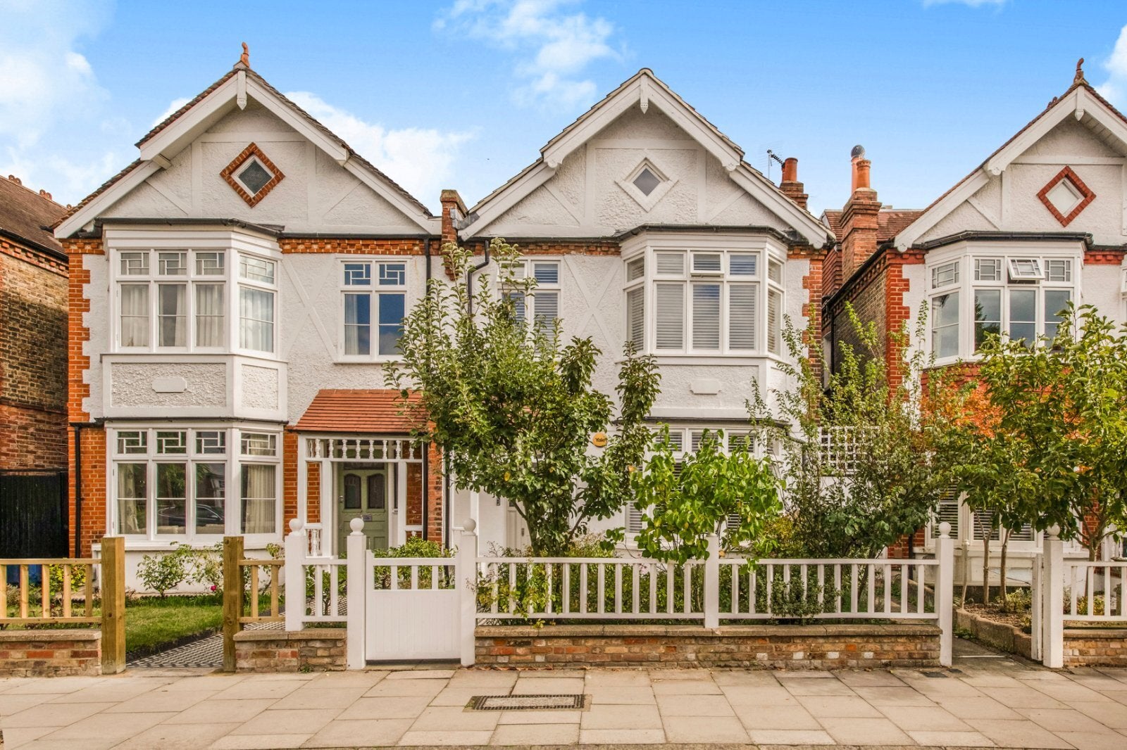 House St. Albans Avenue in Greater London